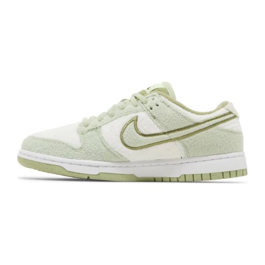 Nike Dunk Low SE Fleece Honeydew